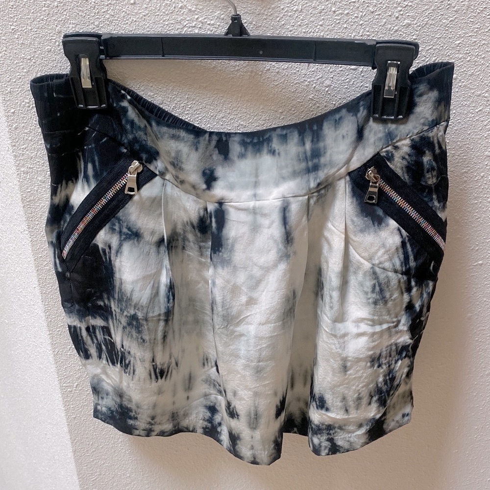 Gypsy 05 Blue and White Tie-Dye Skirt